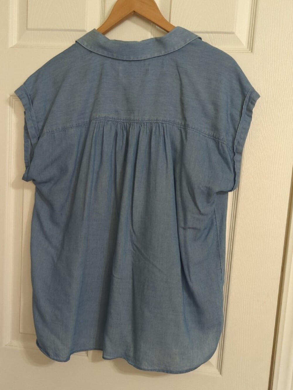 LOFT Light Chambray Button Pullover - Blue - Picture 5 of 5